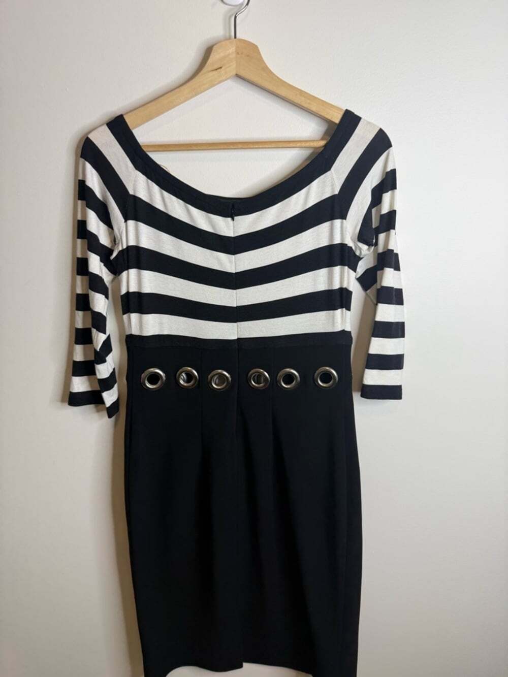 Joseph Ribkoff Black and White Striped Midi Dress cut out size 4 - Picture 8 of 9